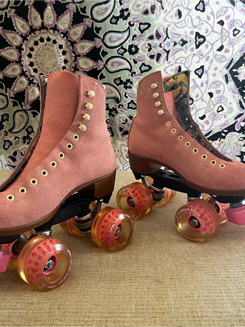 Moxi Lolly Pink Suede Roller Skates 4MED